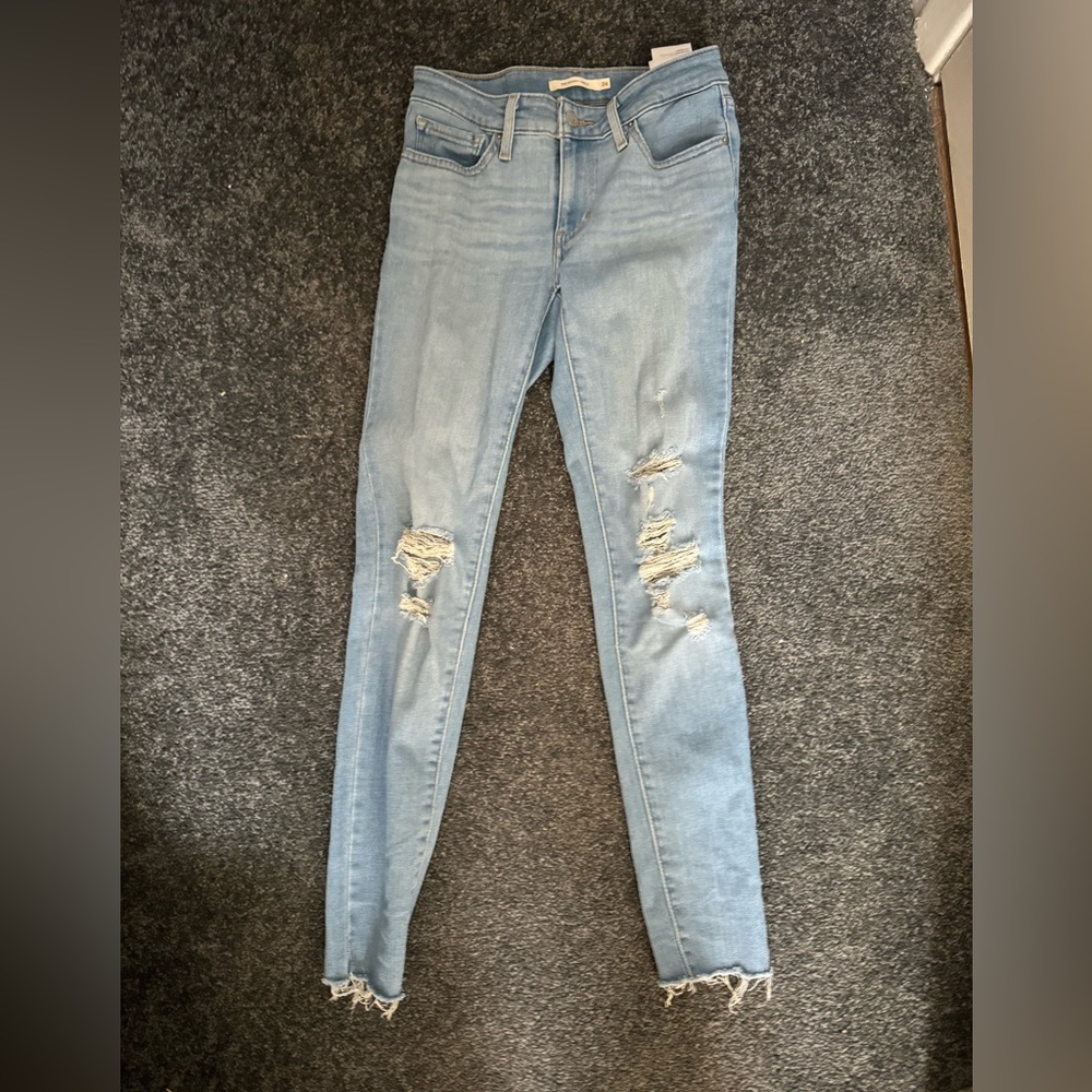Levi’s 711 Skinny Ankle